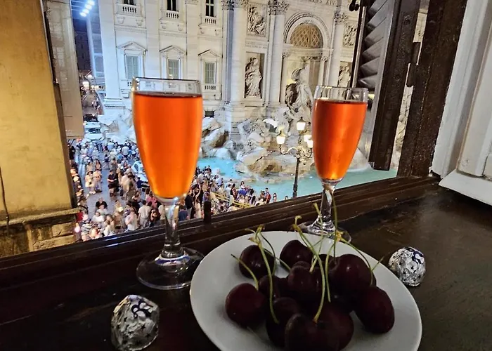 Trevi Moonlight * Roma